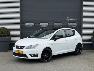 Seat Ibiza SC 1.0 EcoTSI FR | Panoramadak | Camera | Navigatie | Privacy Glass |