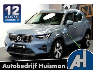 Volvo XC40 1.5 T4 Plug-in Hybrid 155kW/211pk DCT7 Plus Bright FACELIFT! HARMAN/KARDON + CAMERA + CLIMA + CRUISE + NAVI SENSUS + LANE ASSIST + EL.SPORTSTOELEN + KEYLESS ENTRY&GO + EL.ACHTERKLEP MET SENSOR + PARKSENSOREN V&A + 18" LM-VELGEN!!
