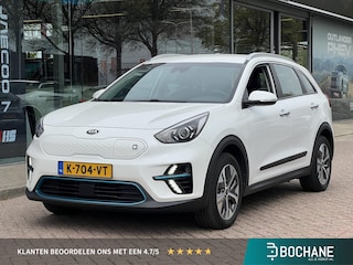 Kia Niro e-Niro DynamicLine 64 kWh 205PK | SOH 96,2% | Trekhaak | Navigatie | Achteruitrijcamera | Adaptieve Cruise Control
