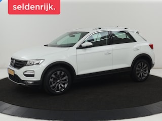 Volkswagen T-Roc 1.0 TSI Style Business | Trekhaak | Camera | Adaptive cruise | Carplay | Navigatie | Side Assist | Climate control | DAB | Parkeerhulp | Bluetooth