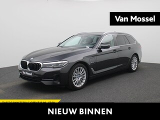 BMW 5-serie Touring 520e 150kW | ACHTERUITRIJCAMERA | LEDER INTERIEUR | NAVIGATIE GROOT | MEMORY SEAT | TREKHAAK WEGKLAPBAAR | LED VERLICHTING | CLIMATE CONTROL | STOELVERWARMING |