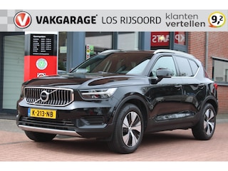 Volvo XC40 T4 Twin Engine *R-Design* | Trekhaak | Carplay | Camera | Cruise & Climate Control | Stoel & stuur verwarming | Privacy | Navigatie | PDC |