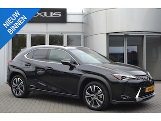 Lexus UX 250h Preference Line NL-AUTO  BLIND-SPOT PARK-SENS KEYLESS CARPLAY