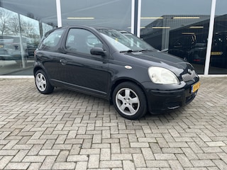 Toyota Yaris 1.3 VVT-i Sol lmv