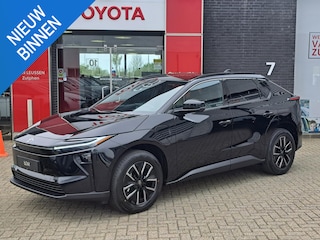 Toyota bZ4X Dynamic 73 kWh NIEUW DIRECT LEVERBAAR STOEL/STUURWIEL VERWARMING 360 CAMERA DRAADLOOS TEL. LADEN