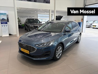 Ford Focus 1.0 EcoBoost Hybrid Titanium AUTOMAAT | STOEL - STUUR - VOORRUIT VERWARMING | APLLE CARPLY - ANDROID AUTO | PARKEER SENSOREN VOOR EN ACHTER | 5850 KM