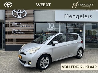 Toyota Verso-S 1.3 VVT-i Dynamic | Panoramadak | LM-Velgen | Trekhaak