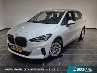BMW 2-serie Tourer 218i | Wegklapbare trekhaak | Harman/ Kardon Audio