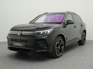 Volkswagen Tiguan R-Line 1.5 eHybrid 272 PK | LED Matrix IQ | Trekhaak | Harman/Kardon | 360 Camera | Leder | DCC | Side Assist | HUD | Stoelverkoeling |