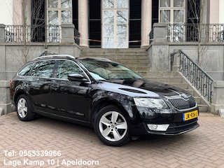 Skoda Octavia Combi 1.6 TDI Navi Leder Climate Cruise Ctr Stoelverwarming Pdc Full Options