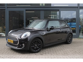 Mini Cooper 1.5 Chili Business | Head-Up | Keyless | Camera | Pano-dak | Stoelverwarming | All-Season | Cruise Control |
