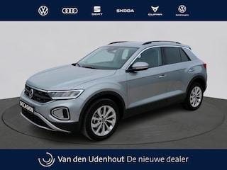 Volkswagen T-Roc 1.5 TSI Automaat Life Edition | Camera | Climatronic | 17" | VERWACHT |