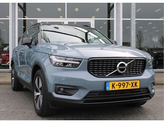 Volvo XC40 T4 Automaat Recharge R-Design Expression | Adapt. Cruise | El. Trekhaak | Camera | BLIS | Verw.  Voorstoelen & Stuurwiel | Leder | Keyless |