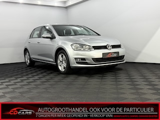 Volkswagen Golf 1.2 TSI CUP Edition Airco, Cruise control, Parkeersensoren, Lichtmetalen velgen, Stoelverwarming, A start stop, Radio