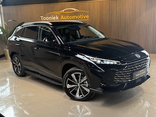 MG EHS 1.5 TGDI Luxury Navigatie Treeplanken Cruise control LMV