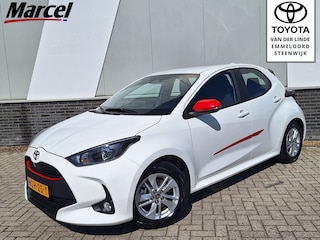 Toyota Yaris 1.5 Hybrid 115 Active Red Pack NL Auto Carplay Clima Cruise Nieuw Model
