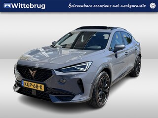 Cupra Formentor 1.4 e-Hybrid Black Edition / AUTOMAAT/ 245 PK/ PANO/ BEATS/ MEMORY SEAT/ STUUR+STOELVERWARM./ PARK.SENSOR.V+A/ 360 CAMERA/ KEYLESS/ ACC/ FULL LINK/ DODEHOEK/ ELEK.ACHTERKLEP NAVI/ DAB/ CLIMA/ LED/ 19'' LMV