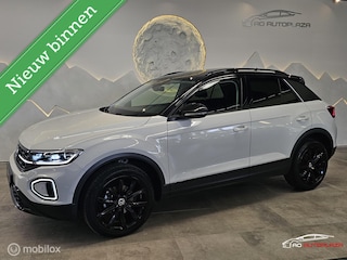 Volkswagen T-Roc 1.5 TSI Style Ascot grey/Panorama/Keyless/IQ Light/Black Style