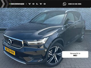 Volvo XC40 1.5 T3 Inscription | Trekhaak | Achteruitrijcamera | Parkeerverwarming | Panoramadak | Stoelverwarming voor en achter | Navigatie | Lederen Bekleding