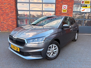 Skoda Fabia 1.0 TSI Ambition | Apple Carplay | Cruise control | Regen en Licht sensor