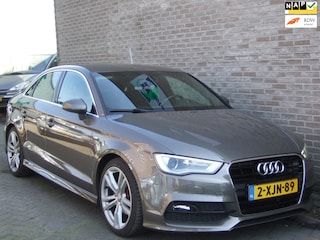 Audi A3 Limousine 1.4 TFSI CoD Ambition Pro Line S - Navigatie -