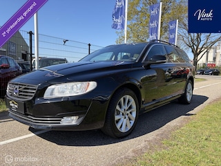 Volvo V70 2.0 T5 Nordic+|245 PK|Goed Onderhouden| Full Options | Standverwarming|Leer|AUTOMAAT | Distronic | Blis ledverlichting