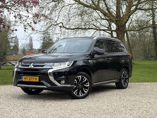 Mitsubishi Outlander 2.0 PHEV Instyle, Leer, 360 Camera, Trekhaak