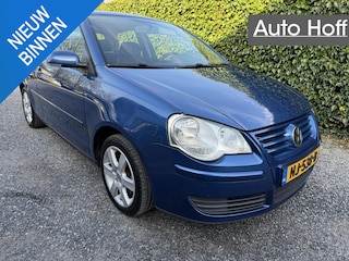 Volkswagen Polo 1.4-16V FSI Comfortline | Autom. Airco | Elekt. Ramen | LMV | Trekhaak | Nieuwe APK!