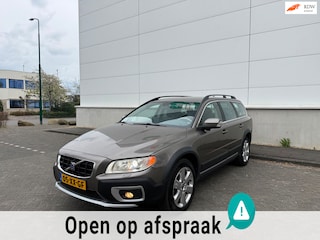 Volvo XC70 3.2 Summum XENON/BOEKJES/FULL OPTIONS/NAVI/DODEHOEK/KEYLESS/