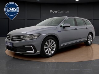 Volkswagen Passat Variant 1.4 TSI PHEV GTE | ACC | Camera | Stoelverwarming | Parkeerhulp | Carplay | Keyless | 17'' |