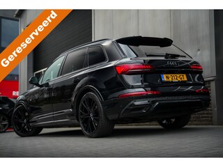 Audi Q7 60 TFSI e 463 pk V6 Quattro Competition S-Line /Laser-Light/ RS-Stoelen/ Keyless/ Head-Up/ B&O/ Adap.Cruise/ Pano-Dak/ Lucht-Vering/ 360-Camera/ Carbon/ Trekhaak/ 22'' LMV