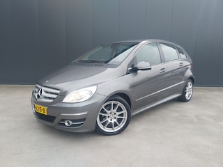 Mercedes-Benz B-klasse 170 BlueEFFICIENCY HALF LEER AIRCO