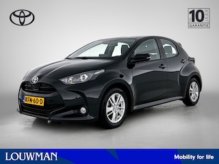 Toyota Yaris 1.5 Hybrid 115 Active | Parkeersensor voor en achter | Stoelverwarming |