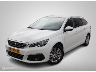 Peugeot 308 SW 1.2 PT 131 PK AUTOMAAT Allure Navi Leer Trekhaak Stoelverw Panodak Chroom DonkerGlas