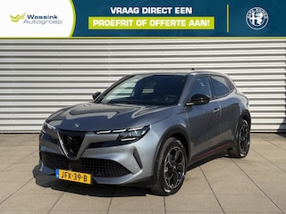 Alfa Romeo Junior Elettrica Speciale 54 kWh Navigatie | Camera | LED Matrix | Warmte pomp | Pack Techno