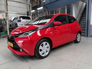 Toyota Aygo 1.0 VVT-i 69pk 5D x-nav camera