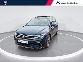 Volkswagen Tiguan 1.5TSI/150PK R-Line DSG · Panoramadak · Harman Kardon sound · Apple/Android Car Play · Camera + Parkeersensoren · Stoelverwarming ·
