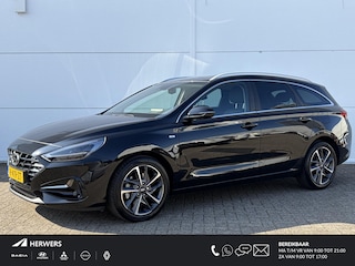 Hyundai i30 Wagon 1.5 T-GDi MHEV Premium / Stoelverwarming en Stoelverkoeling / Apple Carplay/Android Auto / Cruise control /