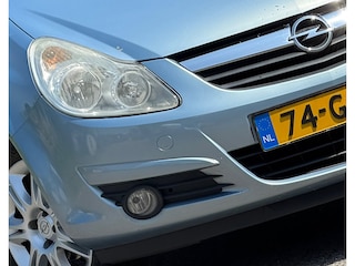 Opel Corsa 1.4-16V Cosmo | Ice Blue | Cruise/Fietsendrager/Airco/LMV - Keurig!
