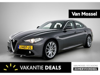 Alfa Romeo Giulia 2.0T Super | Trekhaak | Memory stoelen | PDC |