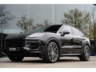 Porsche Cayenne 3.0 E-Hybrid / Sport Chrono / Vierwielsturing / Sport Design Pakket / NL- Auto