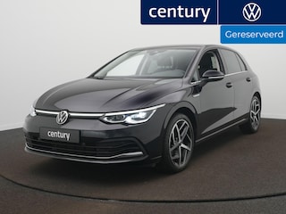 Volkswagen Golf 1.5 eTSI Style Automaat - Navigatie - LED - Ergo-Active bestuurdersstoel - Side Assist - Camera