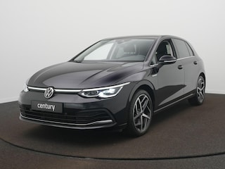 Volkswagen Golf 1.5 eTSI Style Automaat - Navigatie - LED - Ergo-Active bestuurdersstoel - Side Assist - Camera
