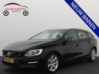 Volvo V60 2.0 D3 Momentum AUTOMAAT / NWE D-RIEM / TREKHAAK /  XENON / STOELVERW / NAVI / CLIMA / PDC / BLUETOOTH / CRUISE