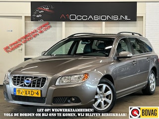 Volvo V70 2.0T Summum + LEDER !!