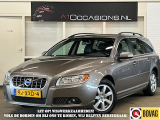 Volvo V70 2.0T Summum + LEDER !!