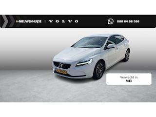 Volvo V40 1.5 T2 Polar+ | Automaat | Stoelverwarming | Navigatie | LED koplampen | Volvo dealer onderhouden | Parkeersensoren achter | Climate control | Cruise control | Volvo On Call | 16 inch velgen | Regensensor |