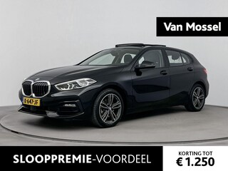 BMW 118i Executive Edition AUTOMAAT | PANORAMADAK | CLIMATE CONTROL | NAVIGATIE
