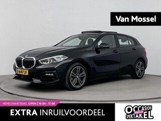 BMW 118i Executive Edition AUTOMAAT | PANORAMADAK | CLIMATE CONTROL | NAVIGATIE