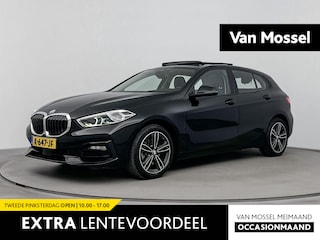 BMW 118i Executive Edition AUTOMAAT | PANORAMADAK | CLIMATE CONTROL | NAVIGATIE